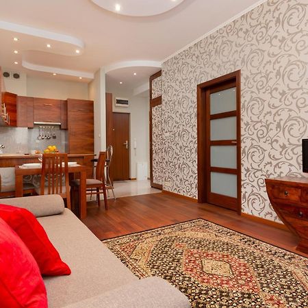 Apartments Chelmonskiego Warsaw Ursus By Noclegi Renters Luaran gambar
