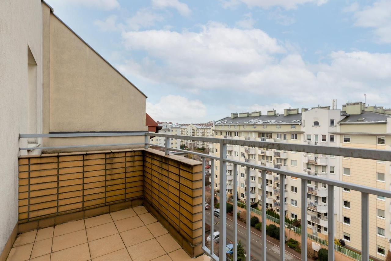 Apartments Chelmonskiego Warsaw Ursus By Noclegi Renters Luaran gambar
